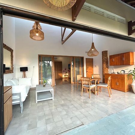 Boutique Villa Jogja Senang Jogjacarta Exterior foto