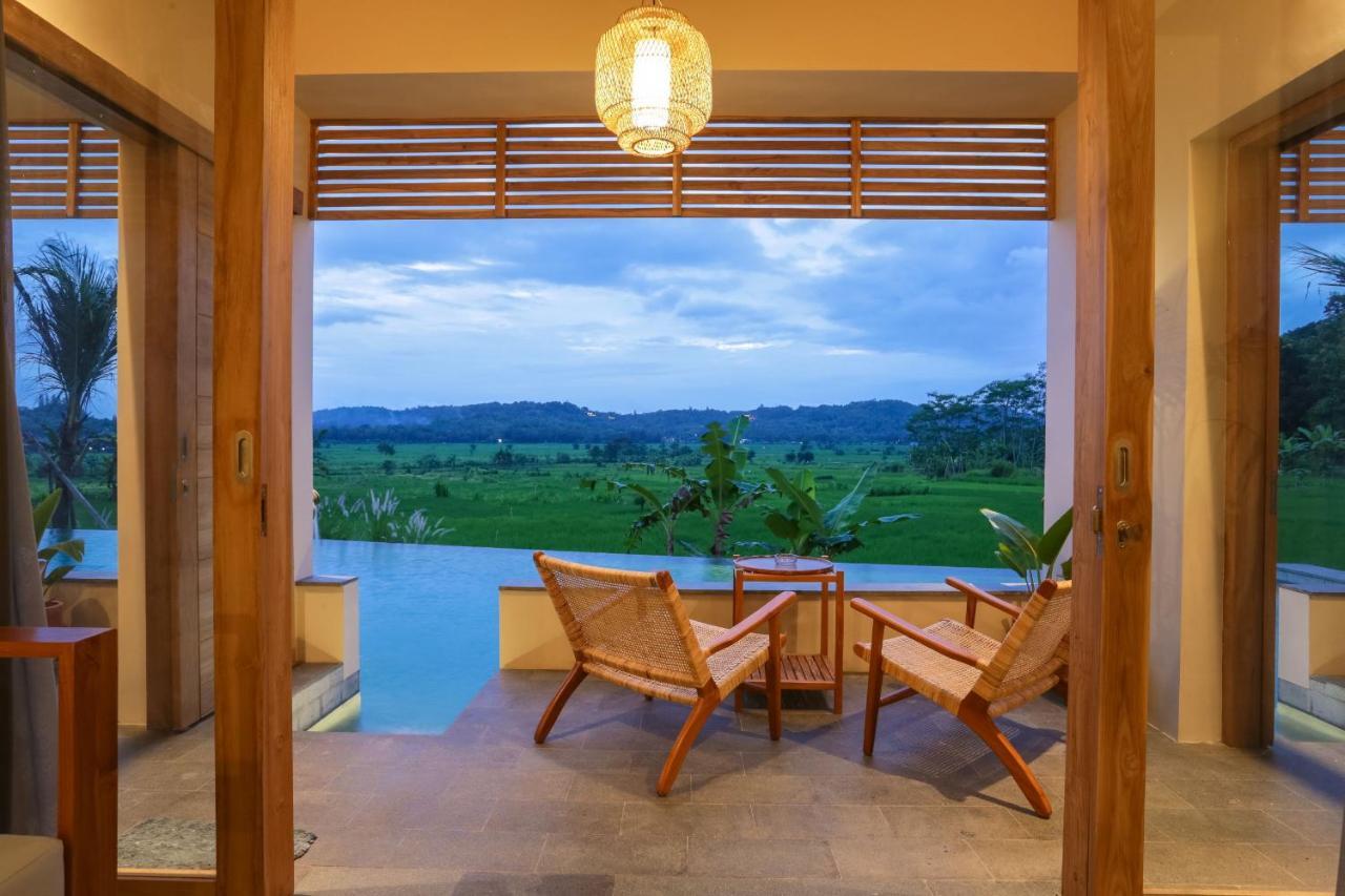 Boutique Villa Jogja Senang Jogjacarta Exterior foto